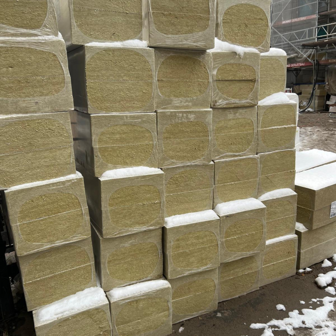 Rockwool Coverrock X2 180 mm auf Paletten